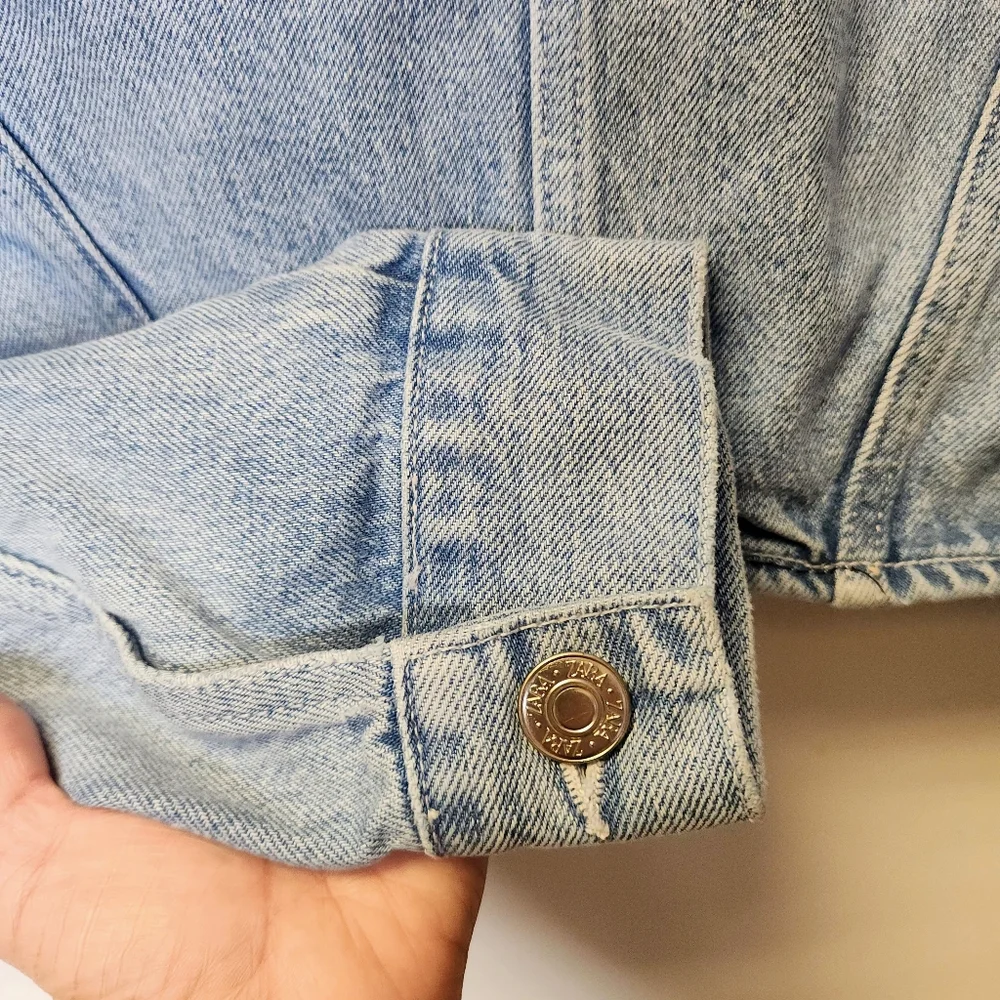 ZARA Cropped Denim Jacket Light Wash Arched Hem Jean Bolero Size L - Picture 5 of 13
